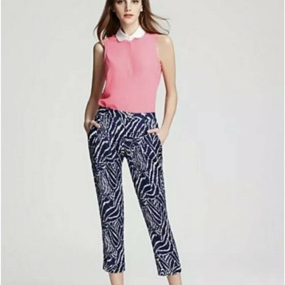 ❌SOLD❌ Lilly Pulitzer Women’s Peggy Zebra Print Blue White Pants Size 4 - Picture 2 of 12